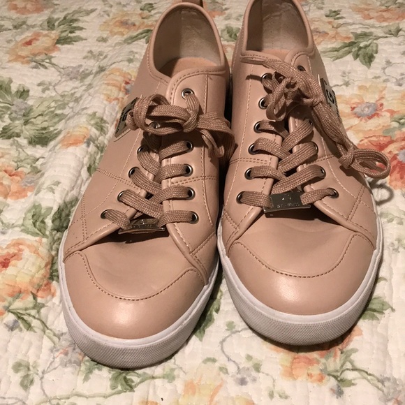 Guess Shoes - COPY - Guess sneakers size 11 very good used condition